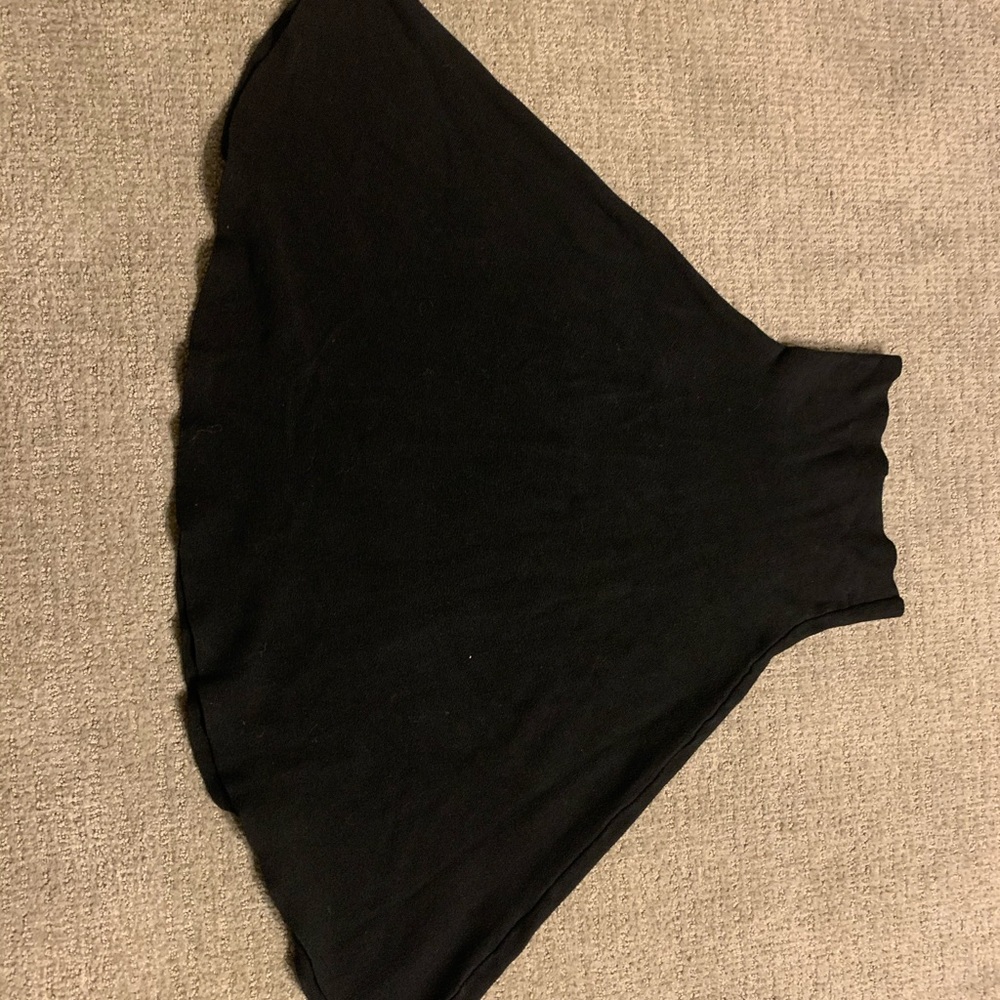 AMAZING BLACK BELOW KNEE FIT AND FLARE SKIRT!!